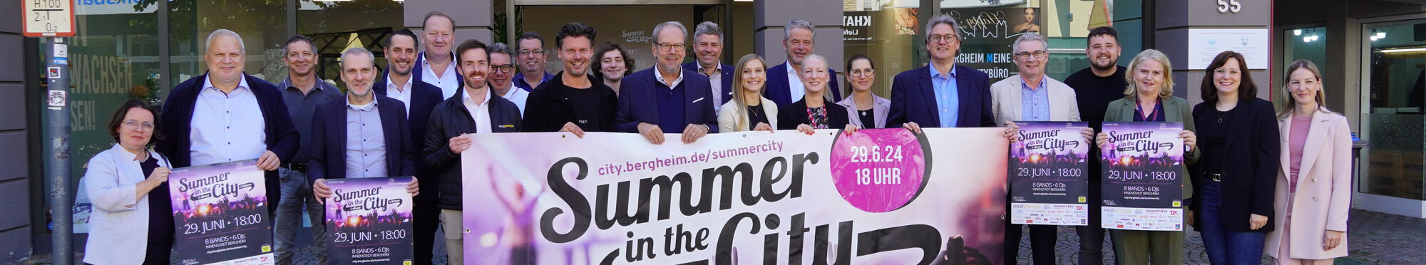 Gruppenfoto "Summer in the City"