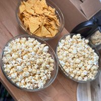 Nachos und Popcorn zum Kinonachmittag